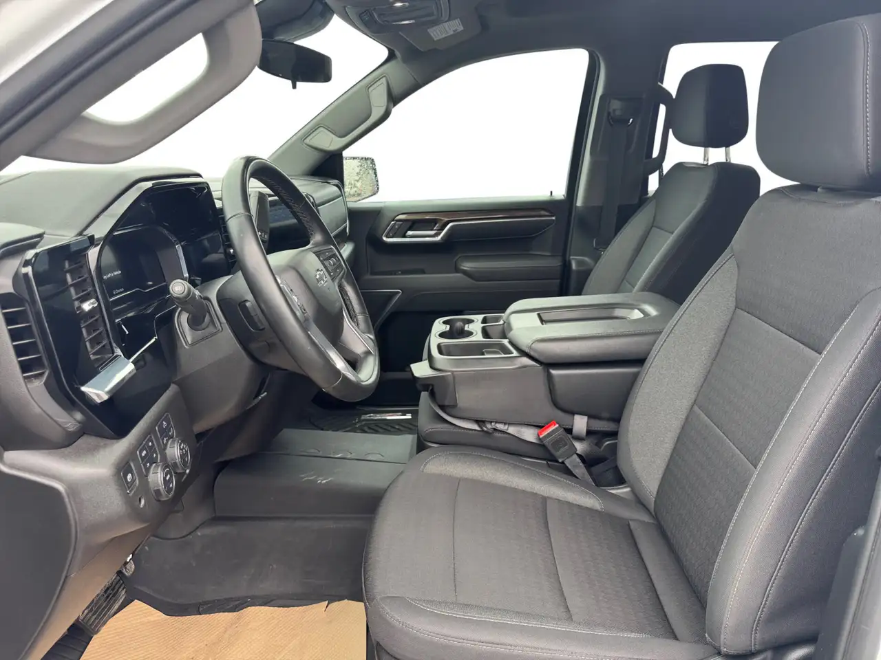 Chevrolet Silverado 1500 - Image 10