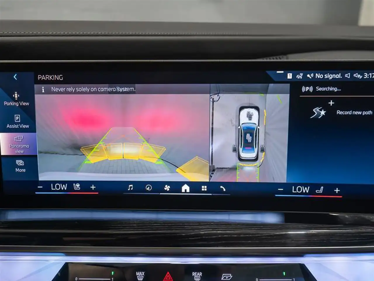 BMW i7 - Image 17