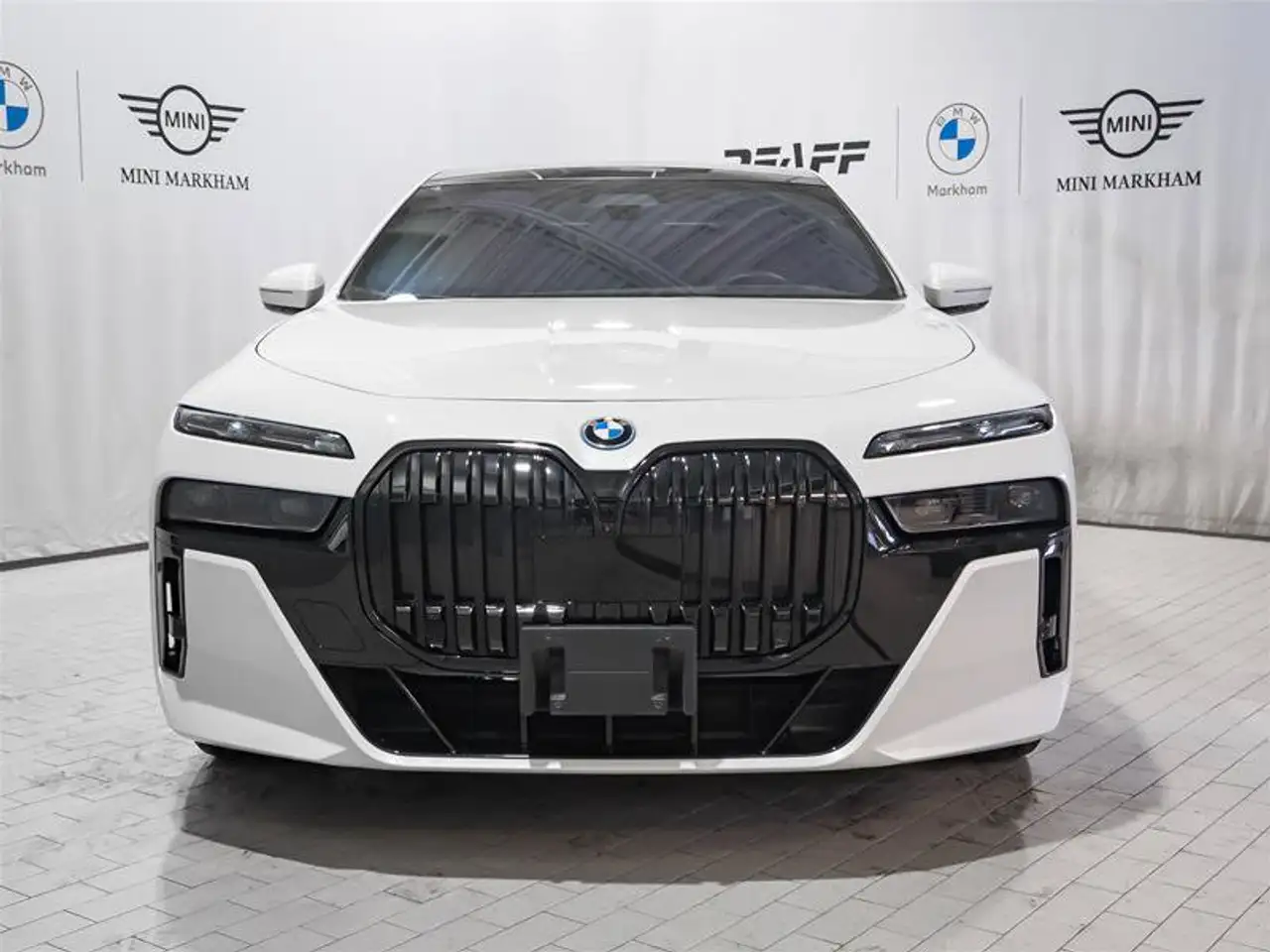 BMW i7 - Image 3