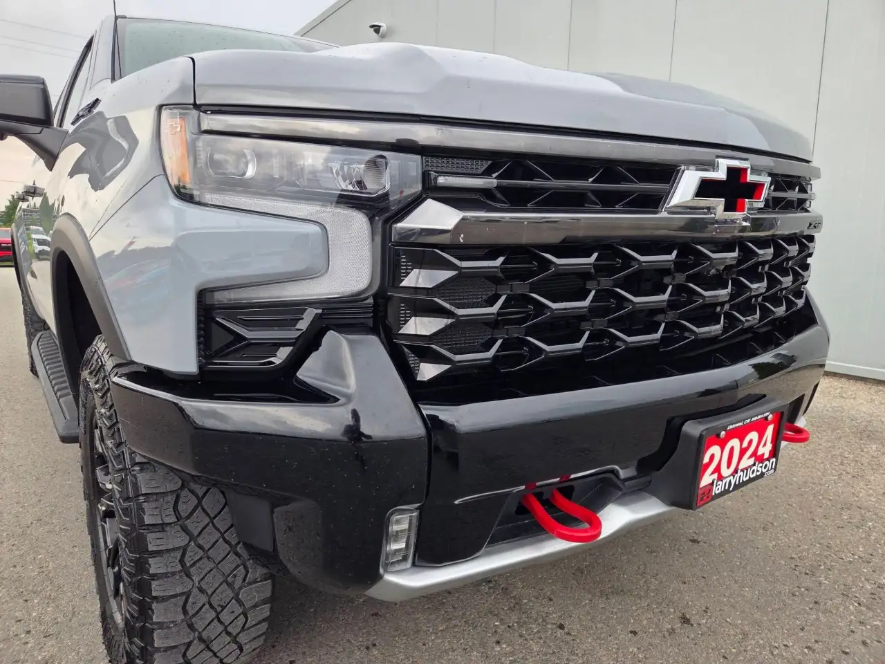 Chevrolet Silverado 1500 - Image 2