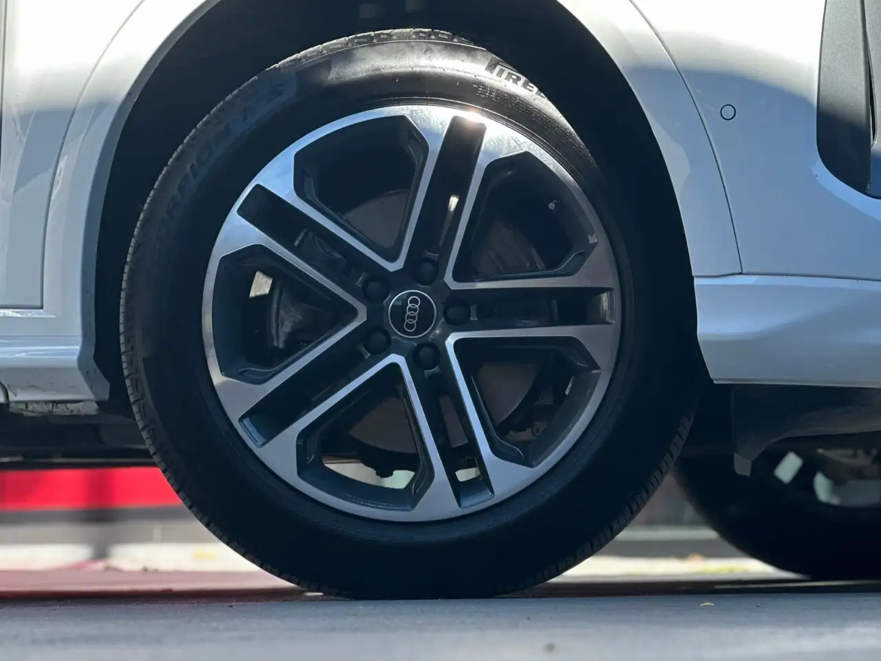 Audi Q5 - Image 3