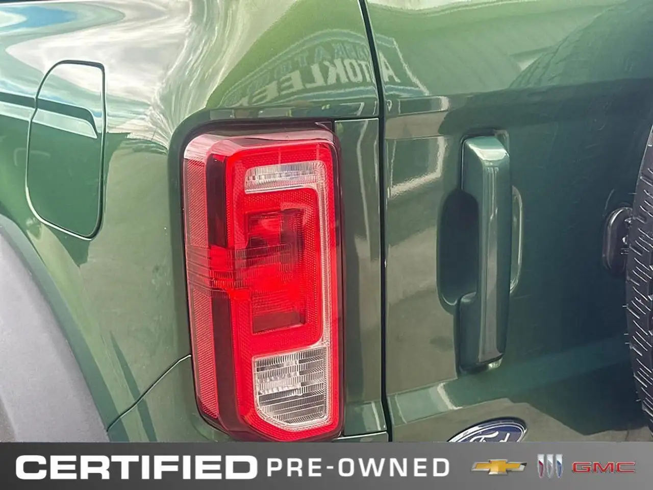 Ford Bronco - Image 14
