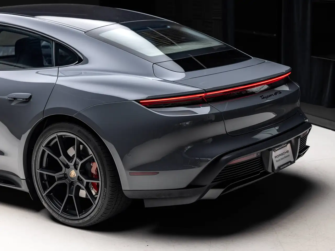 Porsche Taycan - Image 42