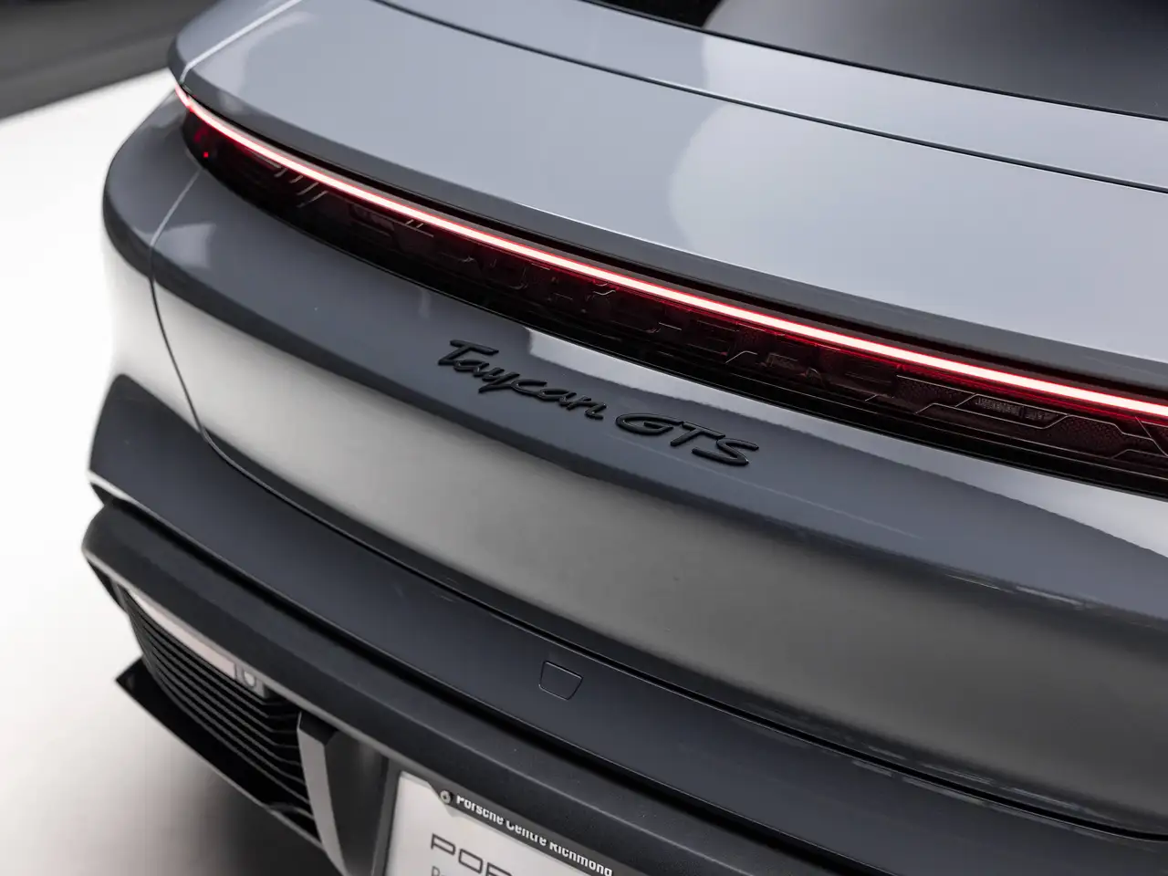 Porsche Taycan - Image 44
