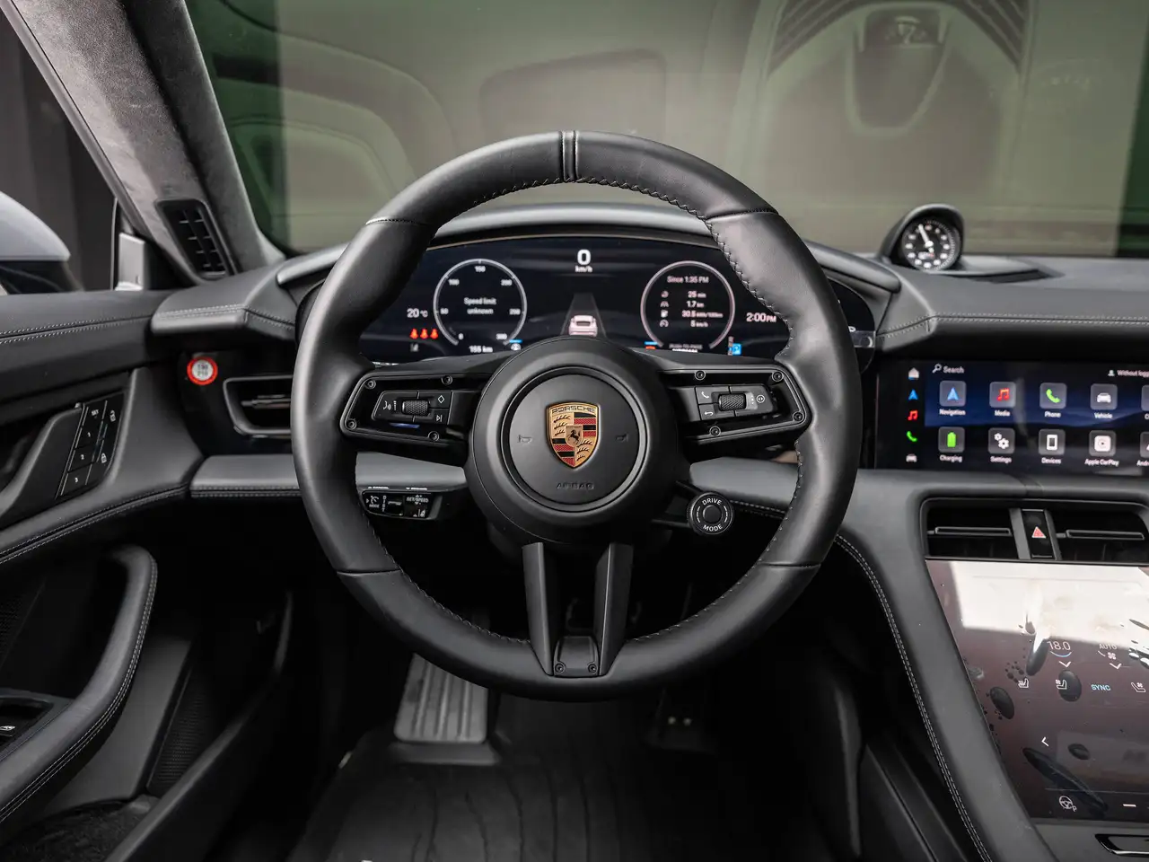Porsche Taycan - Image 12