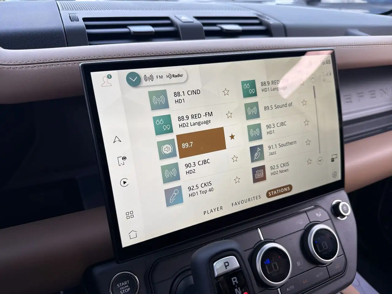 Land Rover Defender - Image 13