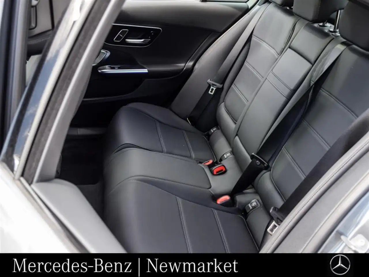 Mercedes-Benz C-Class - Image 14