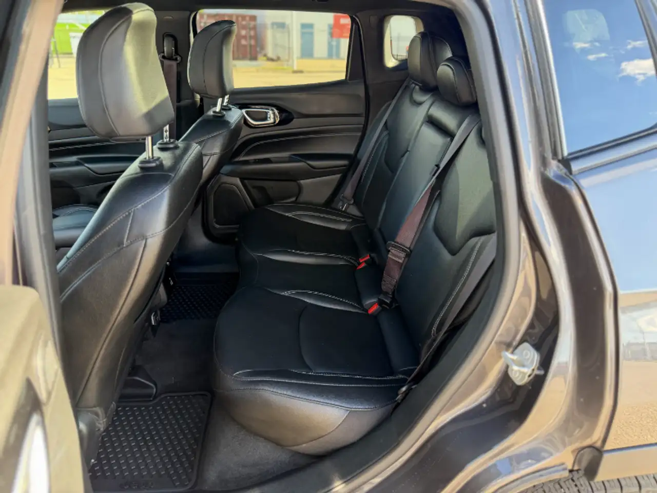 Jeep Compass - Image 20