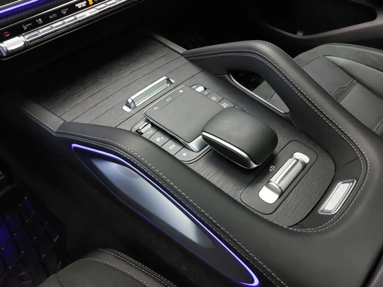 Mercedes-Benz GLE - Image 12
