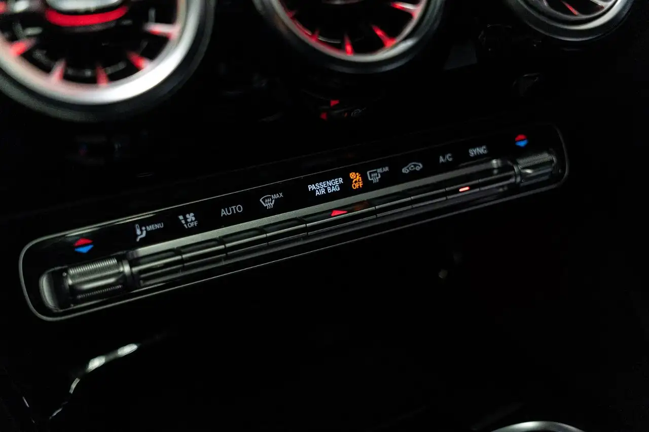 Mercedes-Benz CLA - Image 16