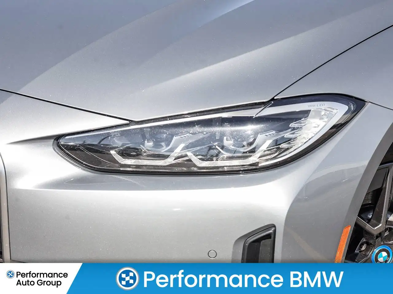BMW i4 - Image 8