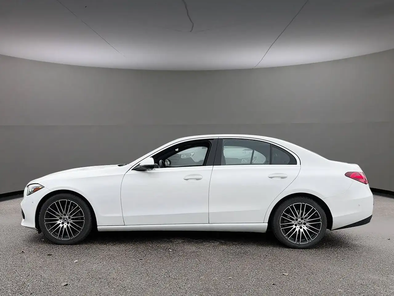 Mercedes-Benz C-Class - Image 4