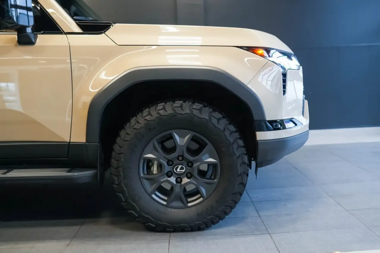 Lexus GX - Image 39
