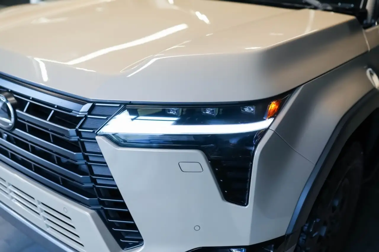 Lexus GX - Image 33