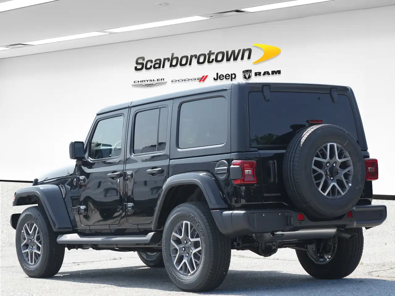 Jeep Wrangler - Image 10