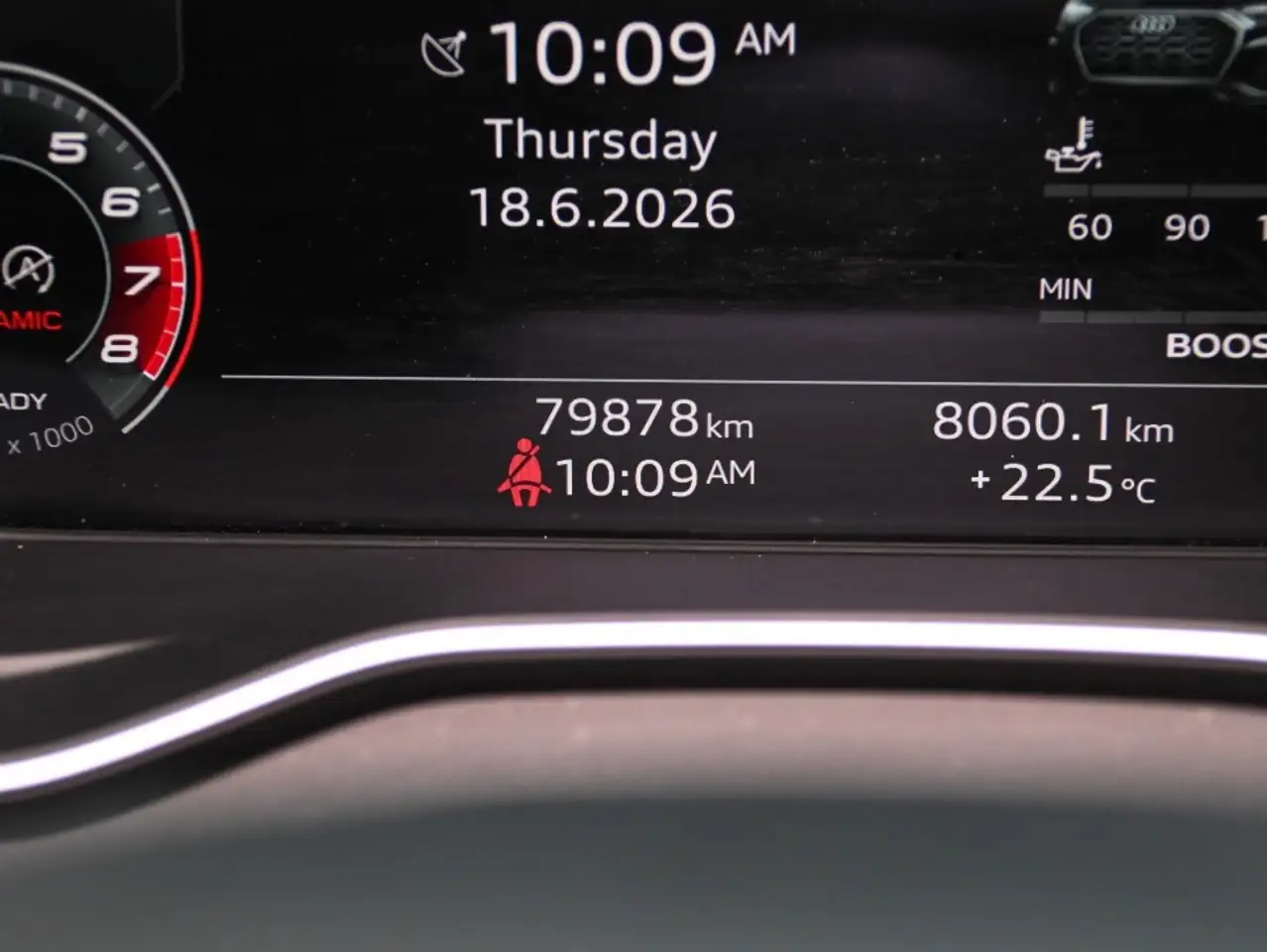 Audi SQ5 - Image 30