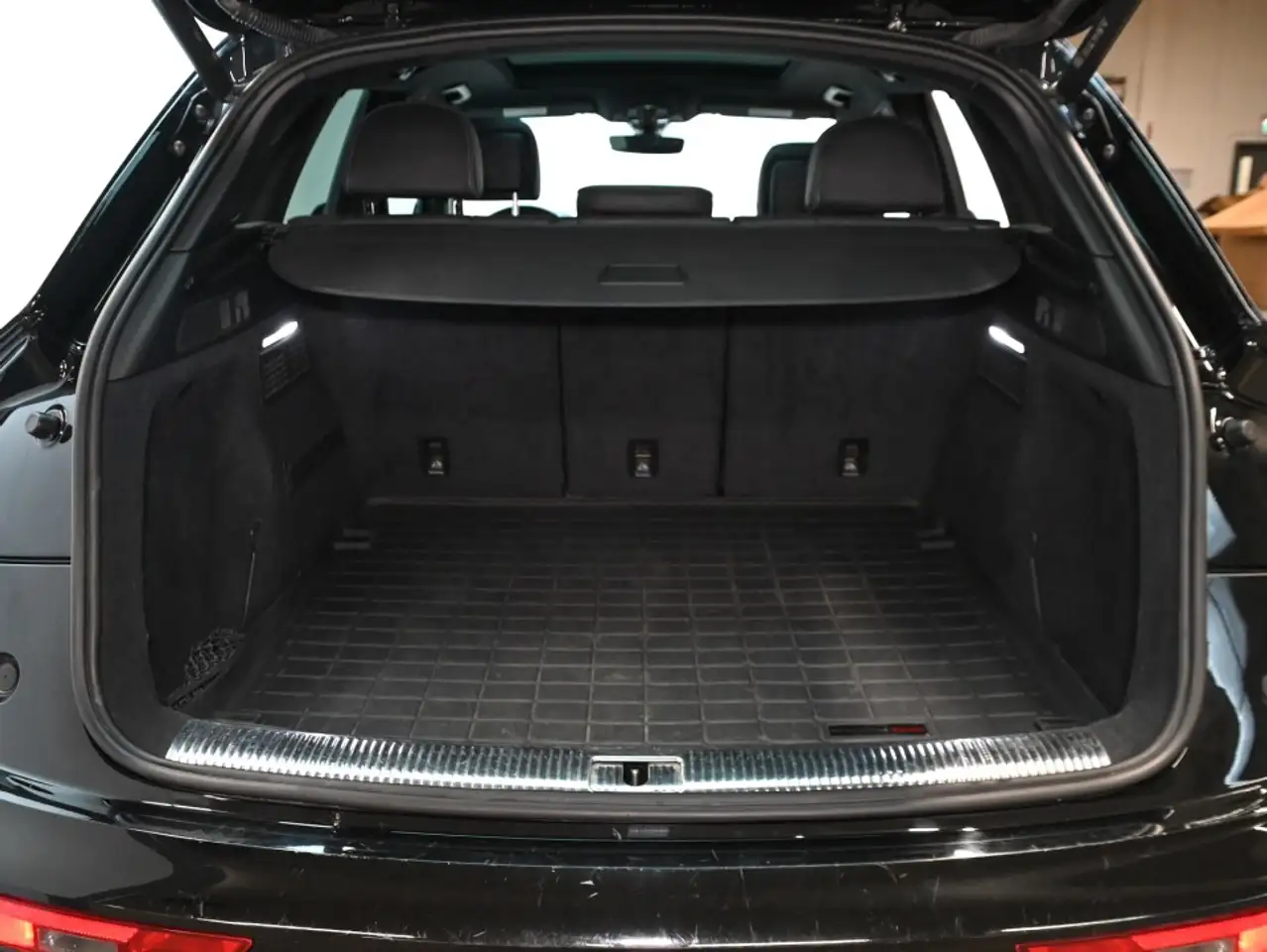 Audi SQ5 - Image 10