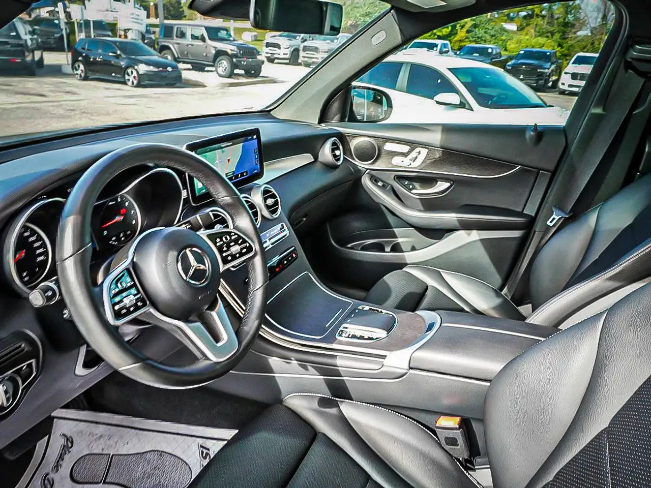 Mercedes-Benz GLC - Image 14
