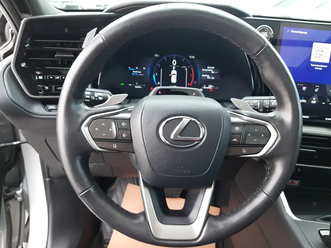 Lexus TX - Image 11