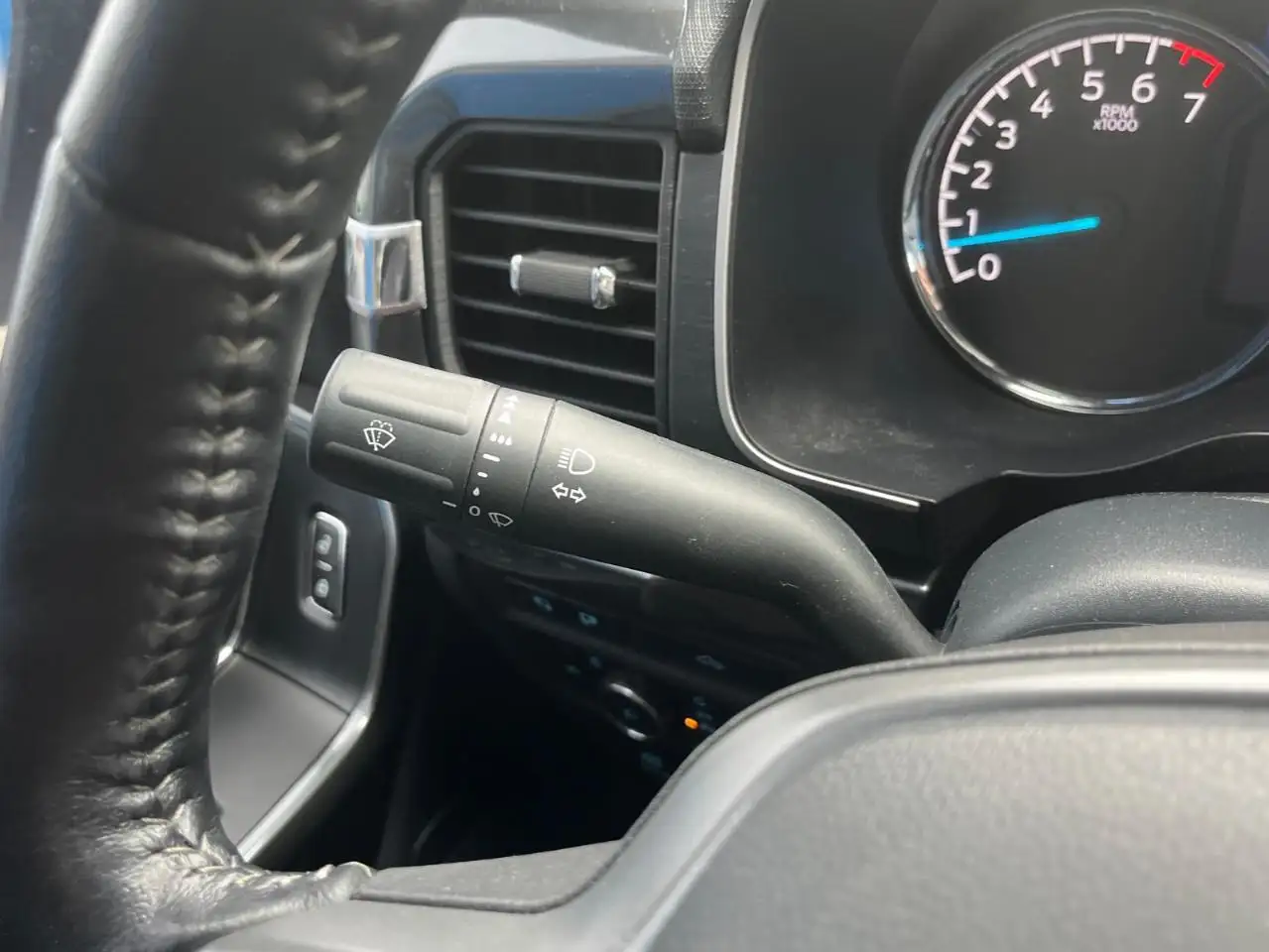 Ford F-150 - Image 23