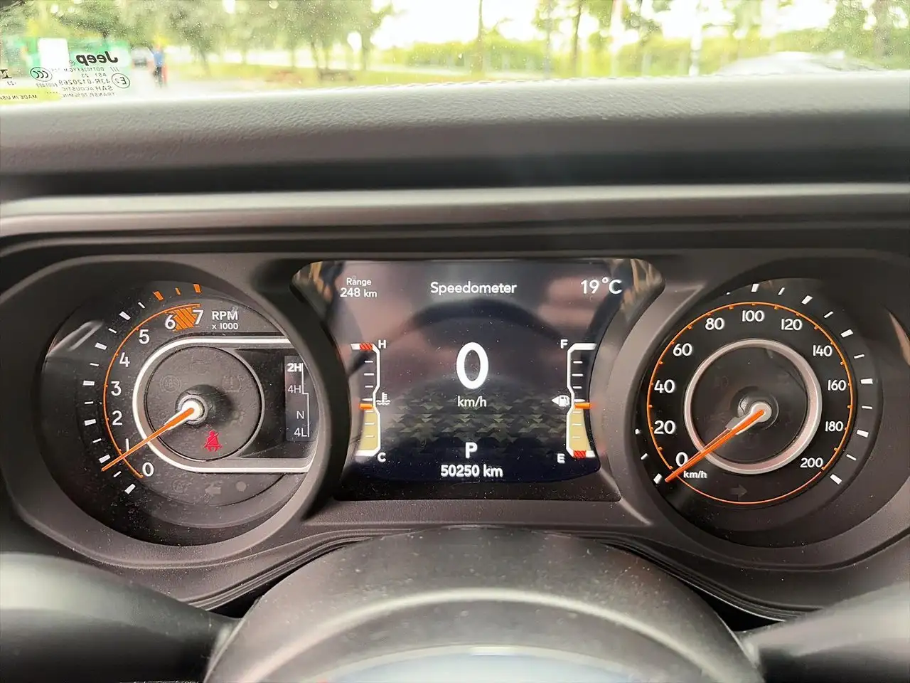 Jeep Wrangler - Image 14