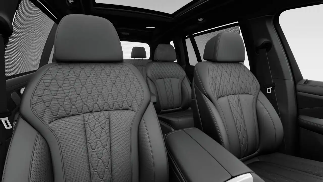 BMW X7 - Image 11