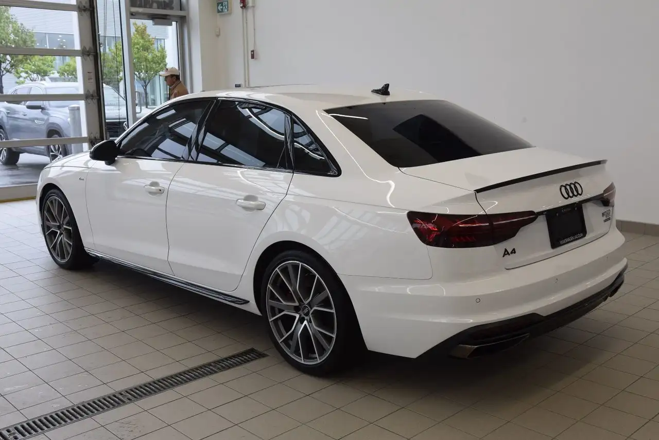 Audi A4 - Image 14