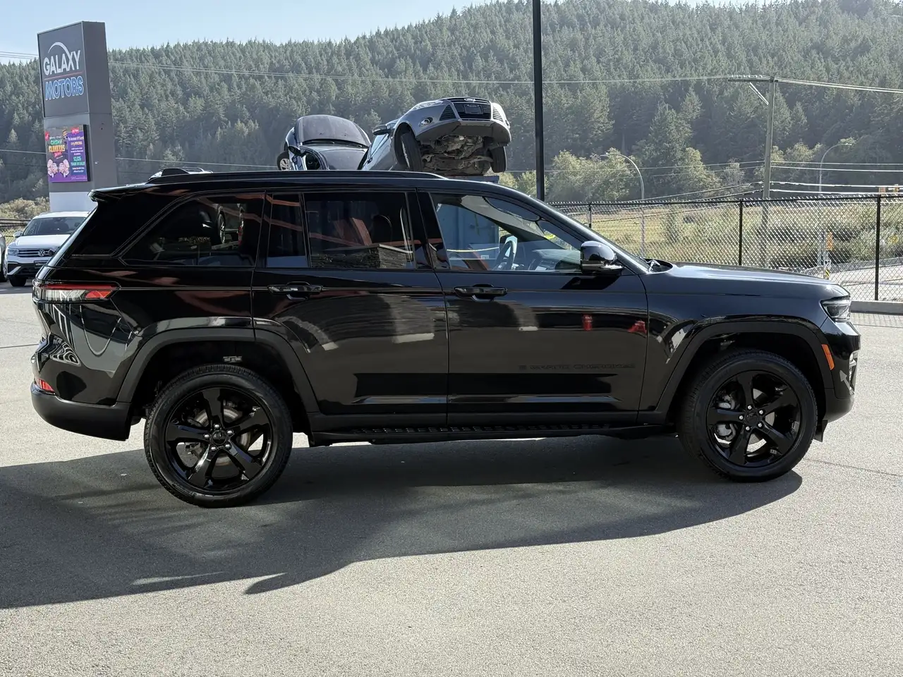 Jeep Grand Cherokee - Image 5