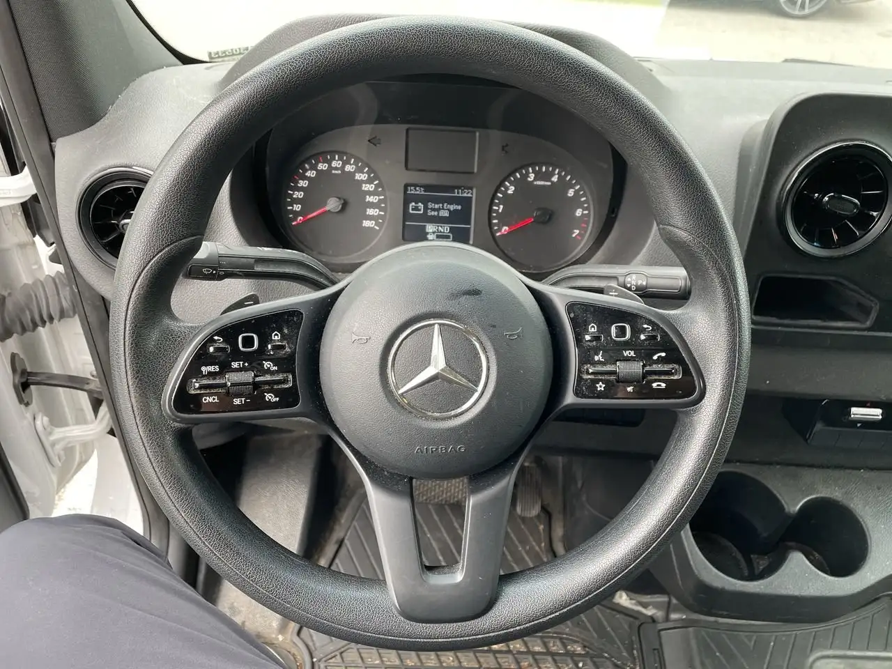 Mercedes-Benz Sprinter - Image 22