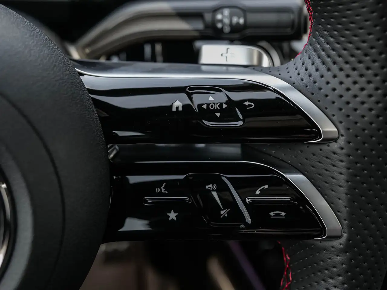 Mercedes-Benz GLA - Image 23