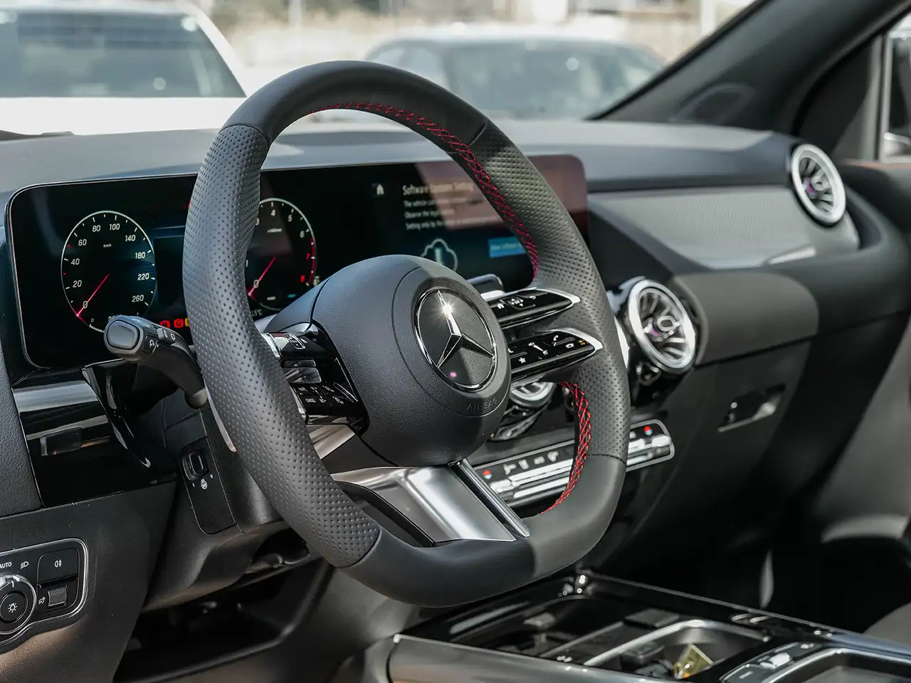 Mercedes-Benz GLA - Image 14