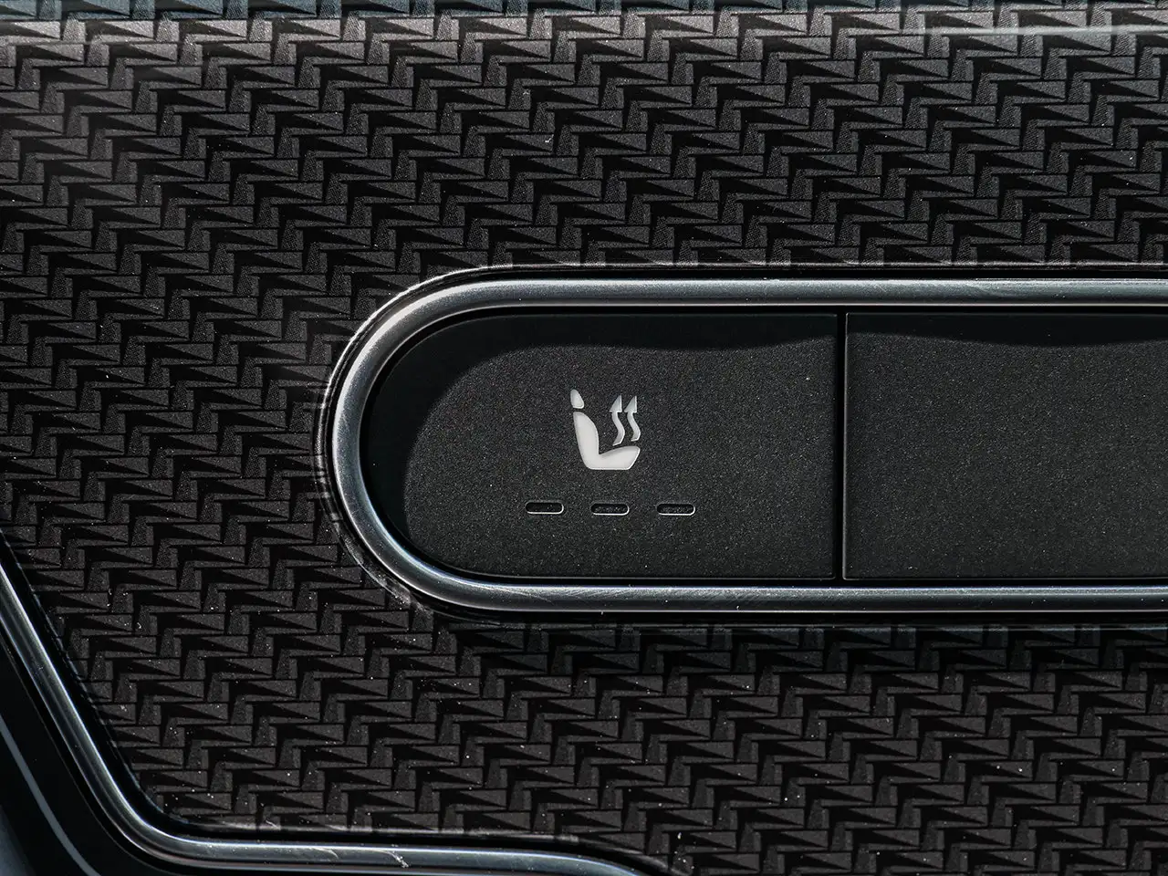 Mercedes-Benz GLA - Image 20