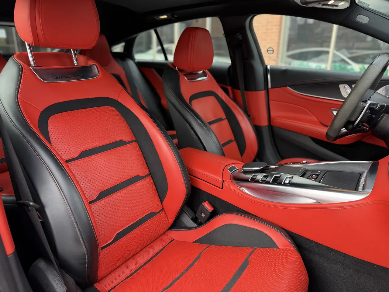 Mercedes-Benz AMG GT - Image 18