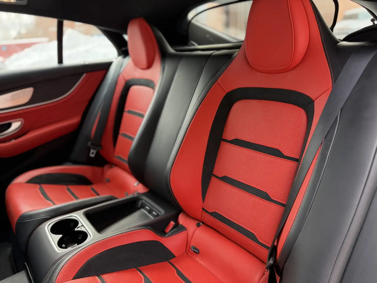 Mercedes-Benz AMG GT - Image 22