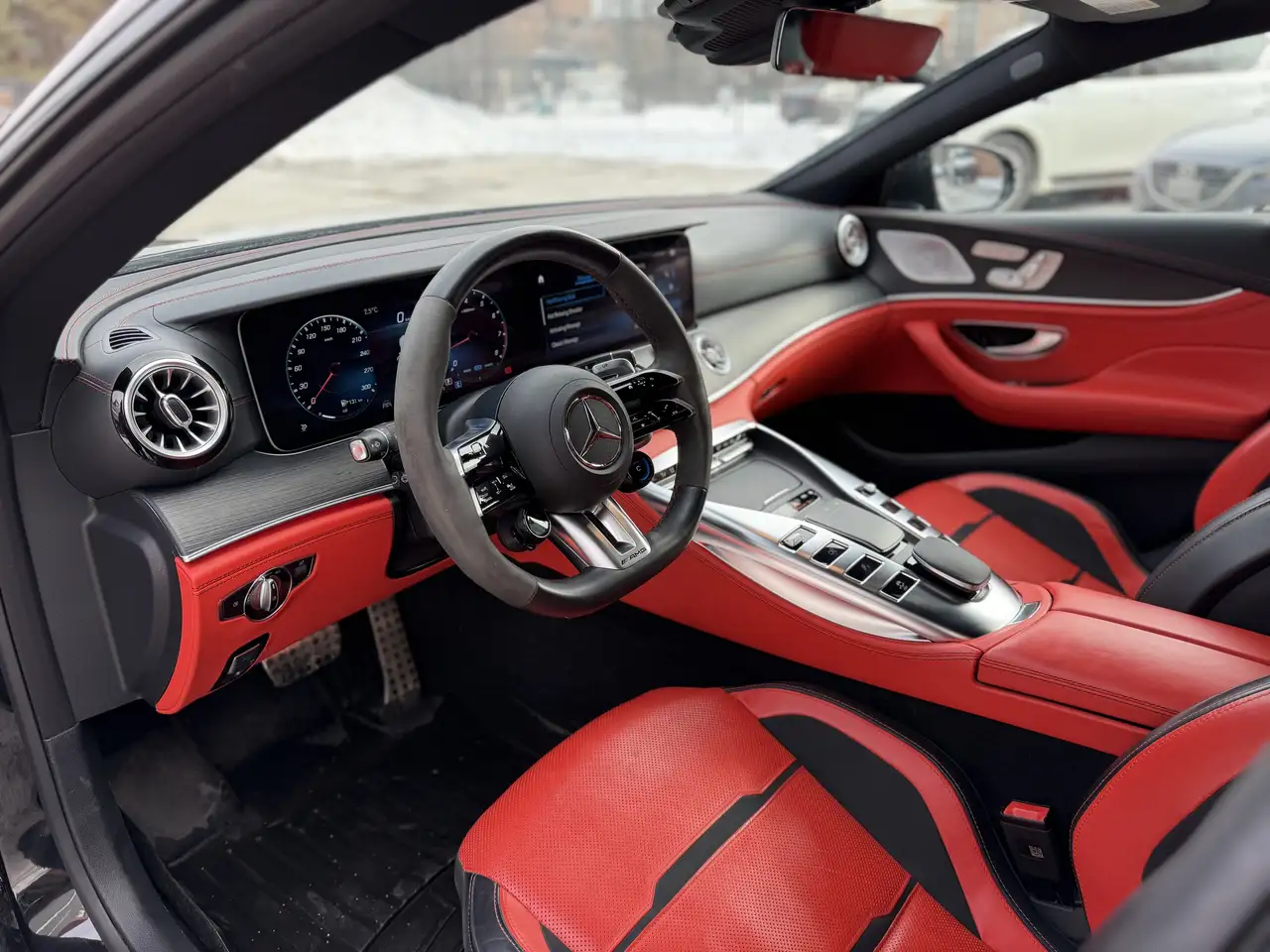 Mercedes-Benz AMG GT - Image 13