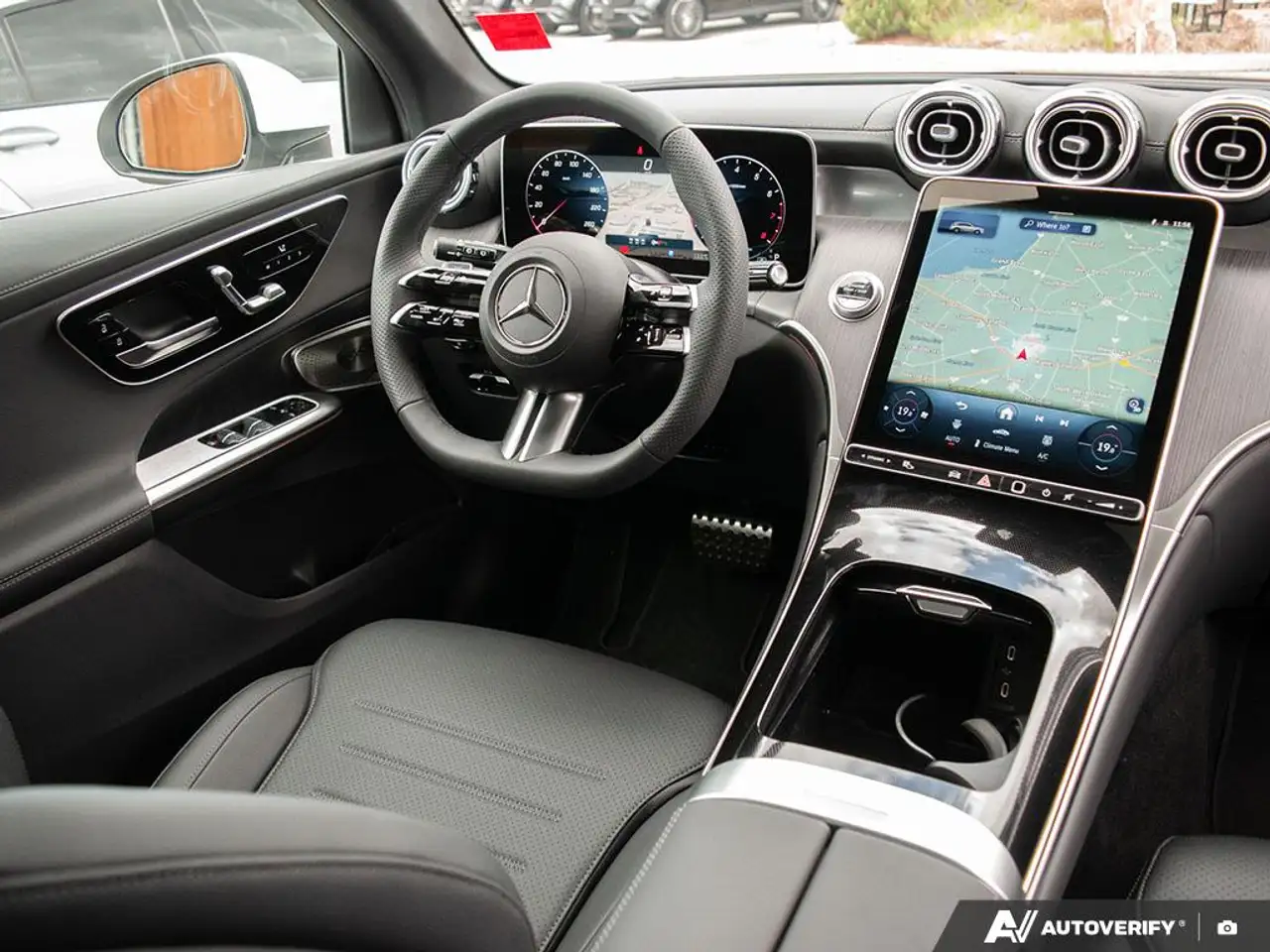 Mercedes-Benz GLC - Image 25