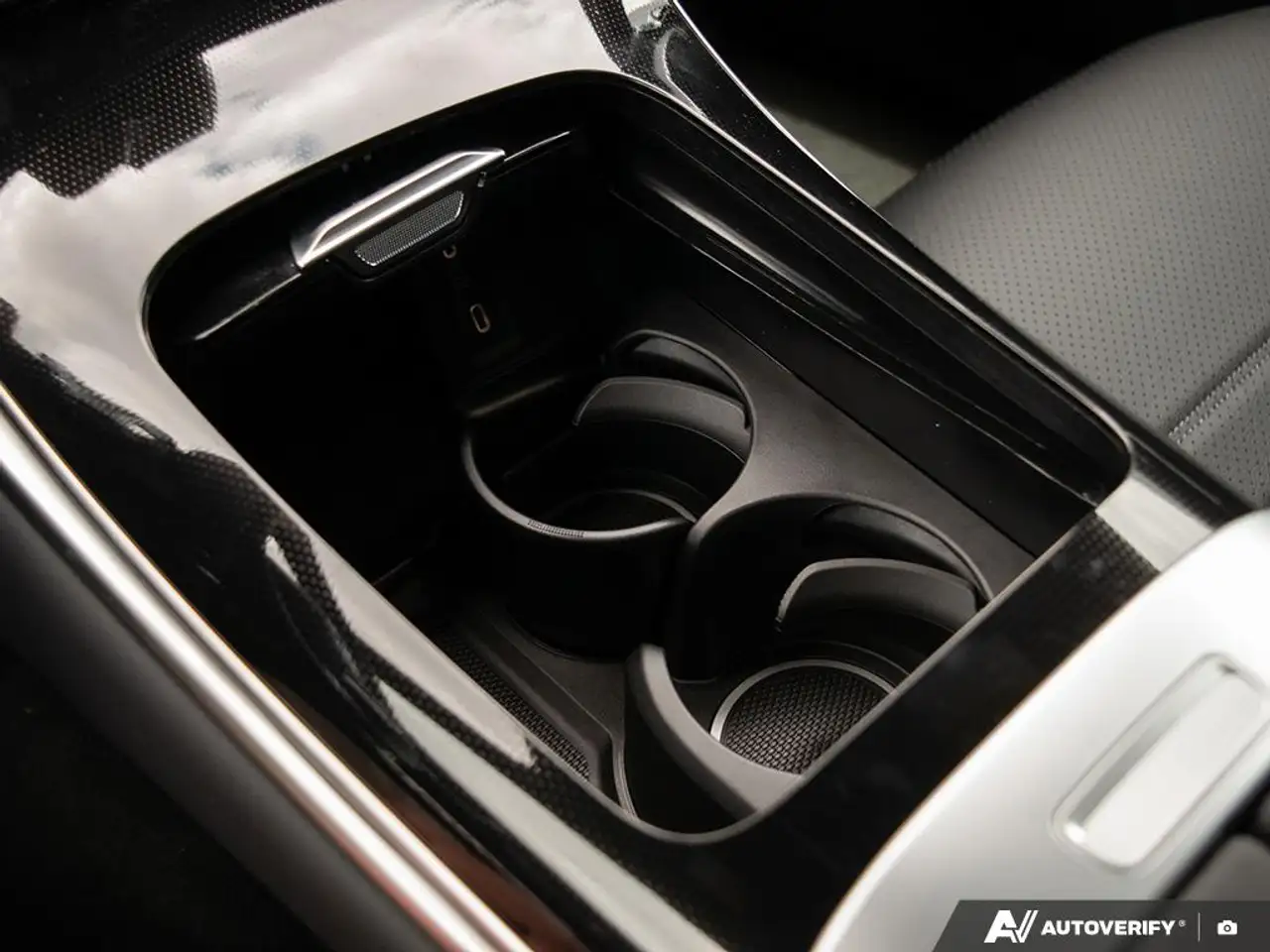 Mercedes-Benz GLC - Image 18