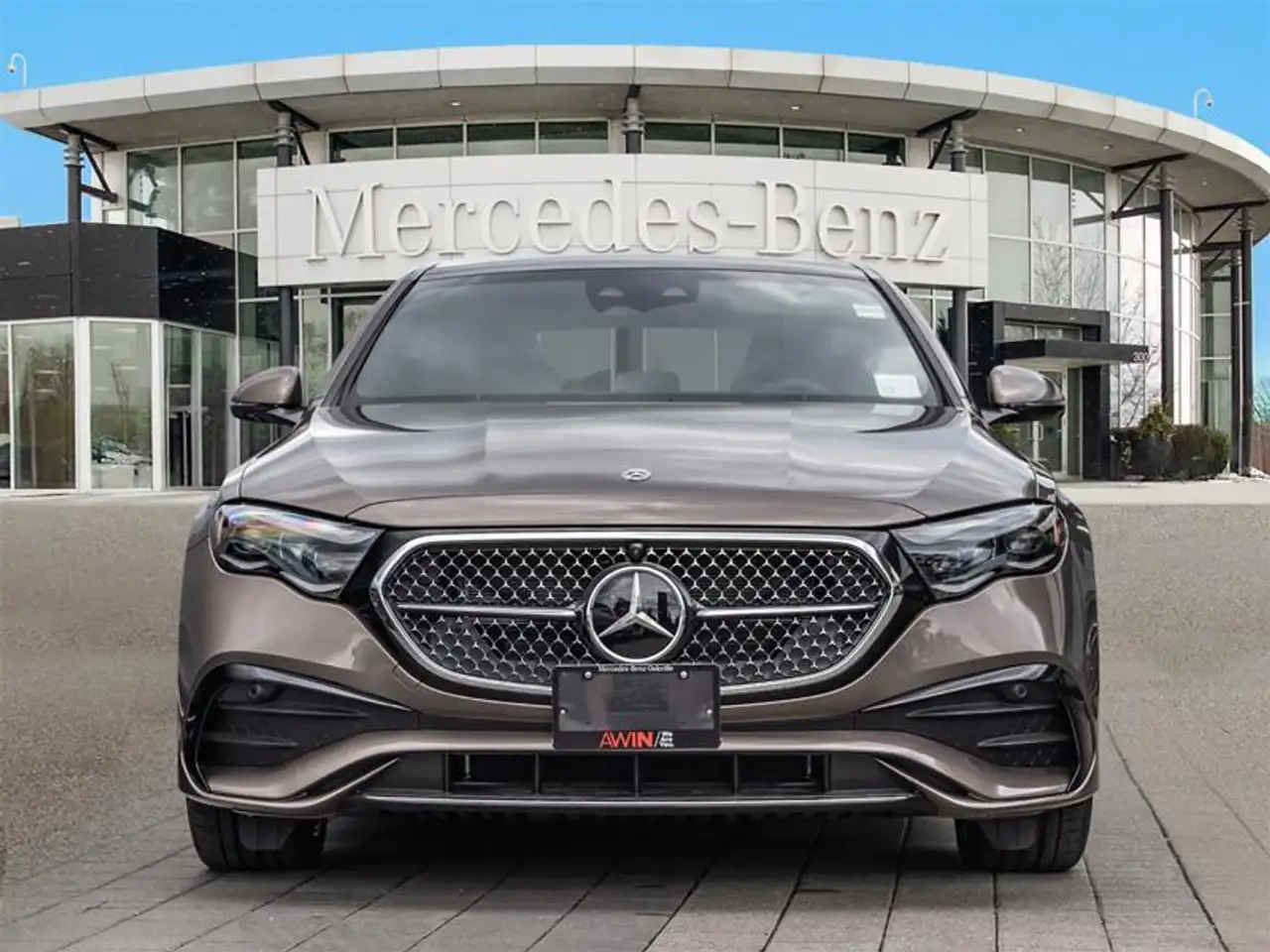 Mercedes-Benz E-Class - Image 2