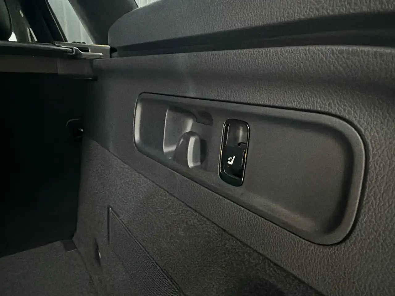 Mercedes-Benz GLC - Image 7
