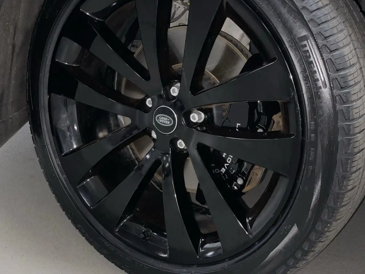 Land Rover Range Rover Sport - Image 18