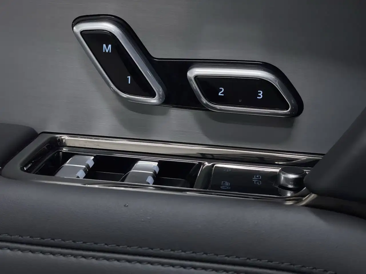Land Rover Range Rover Sport - Image 20