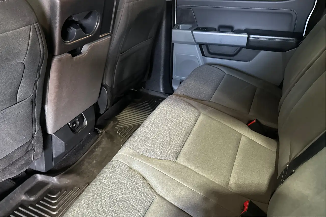 Ford F-150 - Image 21