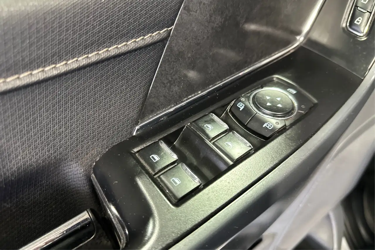 Ford F-150 - Image 30