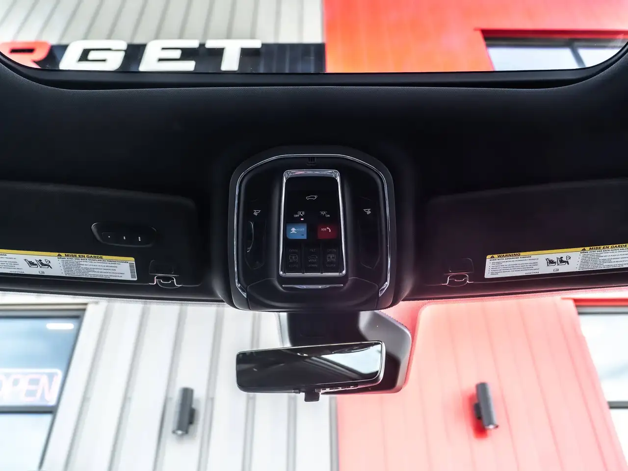 Jeep Grand Cherokee - Image 20