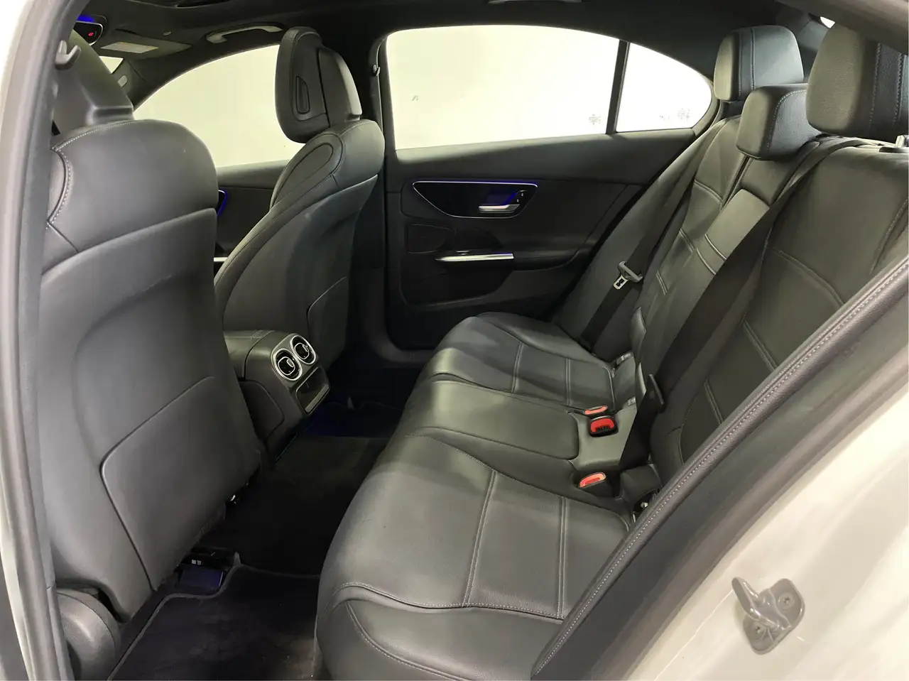 Mercedes-Benz C-Class - Image 18