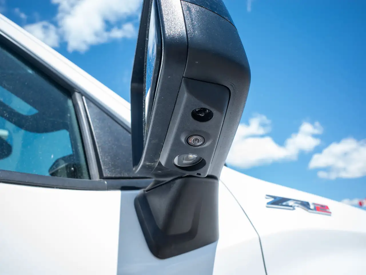Chevrolet Silverado 1500 - Image 14