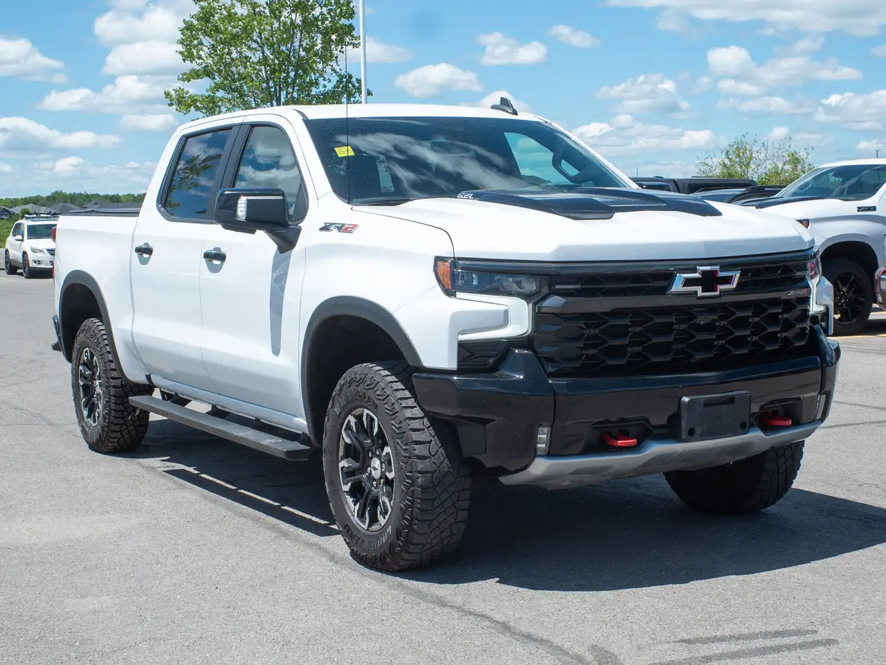 Chevrolet Silverado 1500 - Image 10