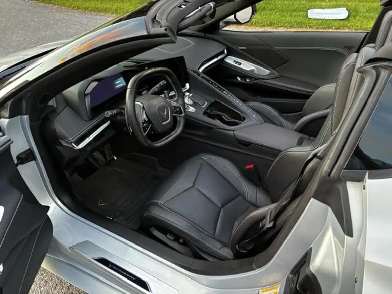 Chevrolet Corvette - Image 10