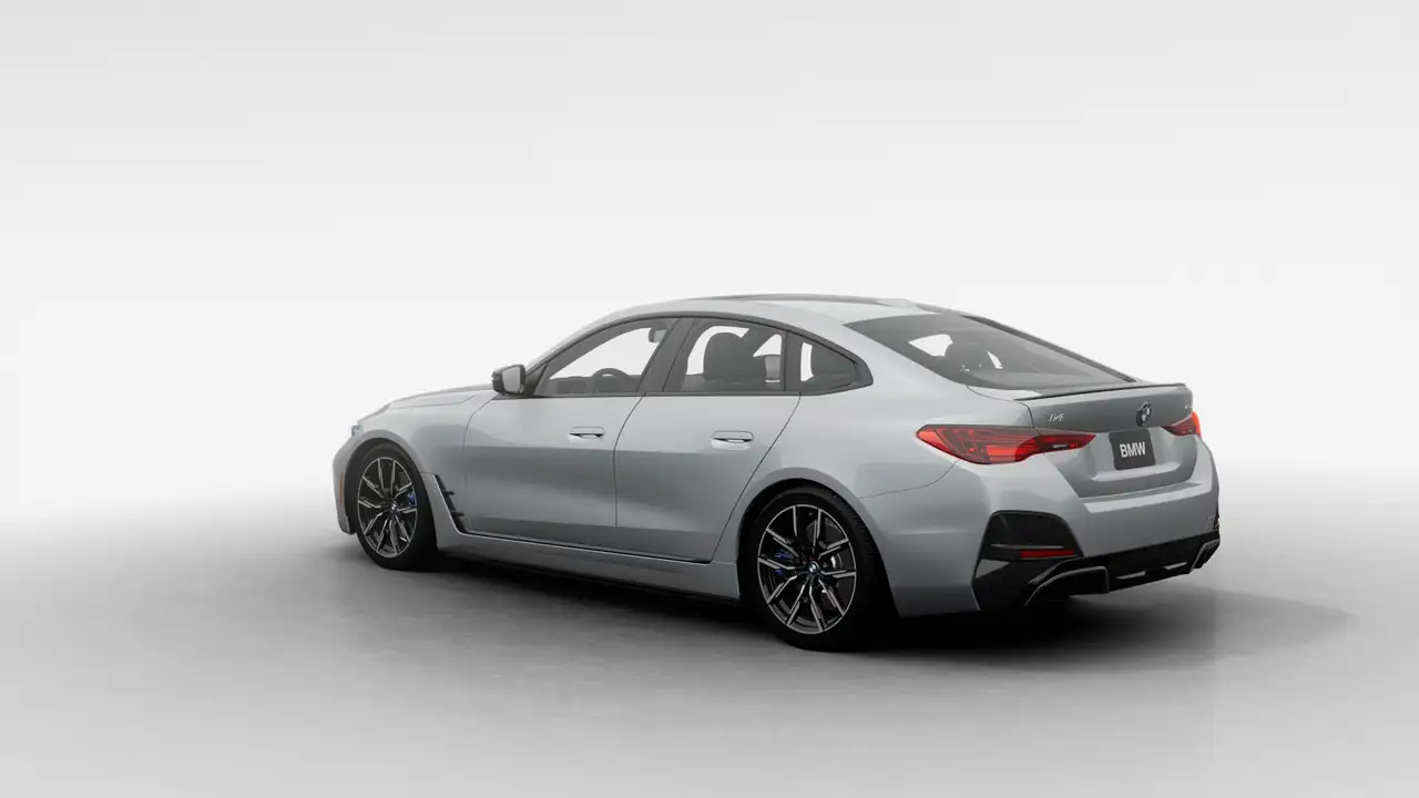 BMW i4 - Image 2