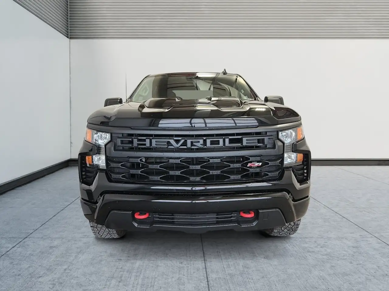 Chevrolet Silverado 1500 - Image 2